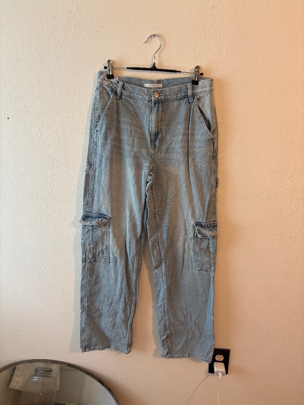 PAC sun baggy carpenter jeans.